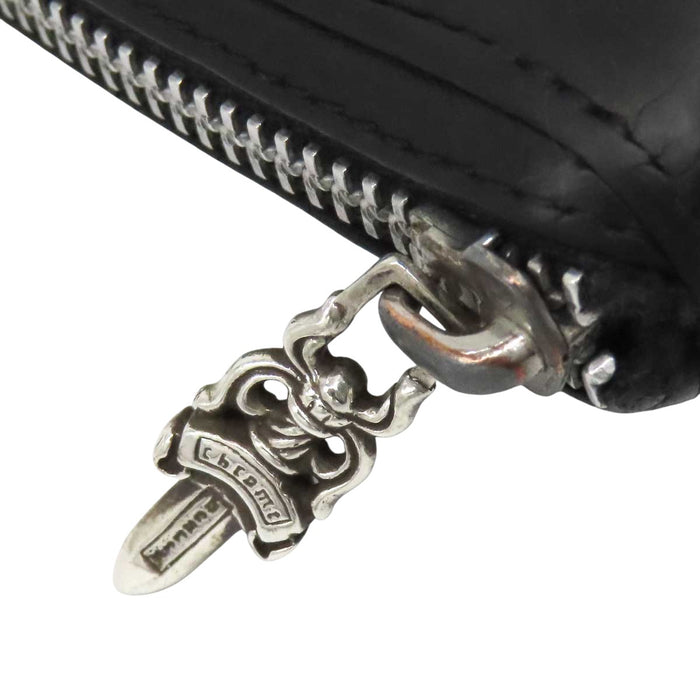 CHROME HEARTS 
CH REC F ZIP Leather Silver 
Zero Pyramid Stud Corner Round-Zip Wallet
