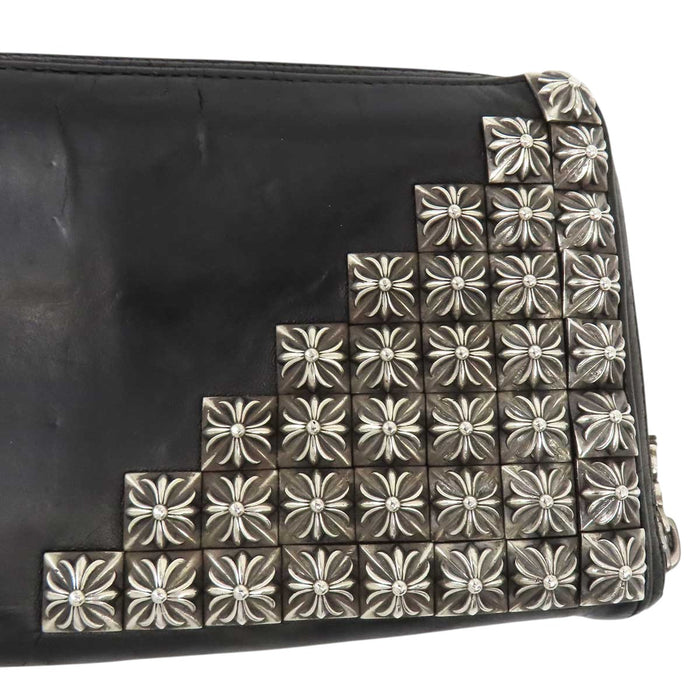CHROME HEARTS 
CH REC F ZIP Leather Silver 
Zero Pyramid Stud Corner Round-Zip Wallet