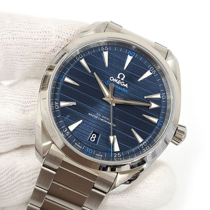 OMEGA 
Seamaster Aqua Terra 
With box and papers