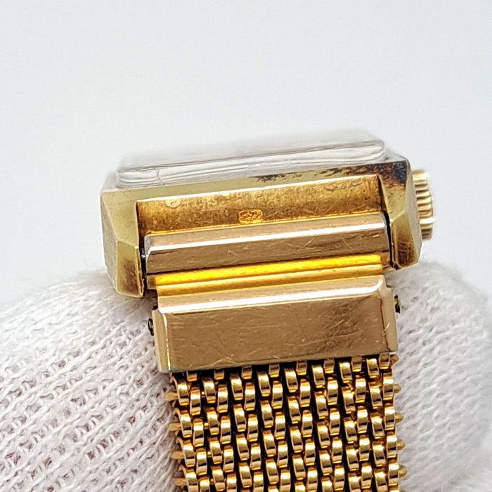 OMEGA 
Vintage De Ville Yellow Gold