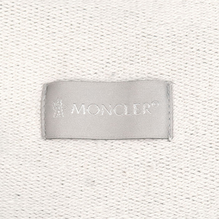 MONCLER 
Fabriqué en 2024, pantalon de jogging en coton 
avec cœur, écusson logo et logo
