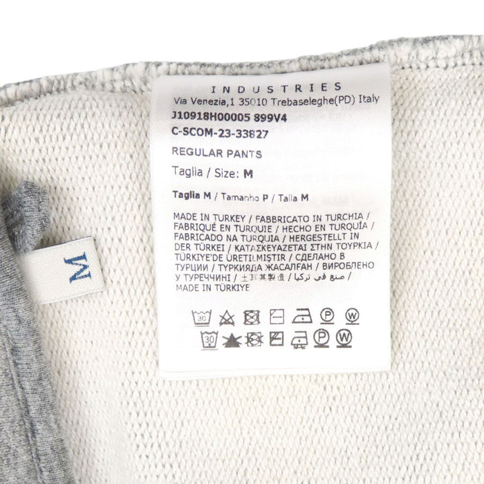 MONCLER 
Fabriqué en 2024, pantalon de jogging en coton 
avec cœur, écusson logo et logo