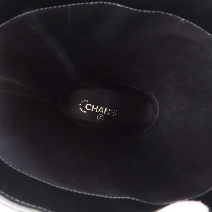 CHANEL 
COCO CC logo leather gold-tone metal 
Coco Mark camellia long boots