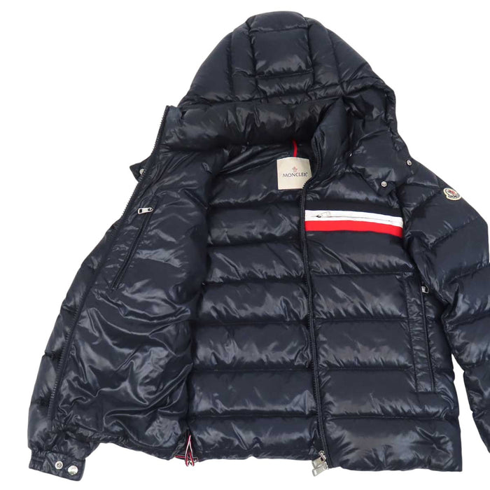 MONCLER 
ロゴ ワッペン フード ダブルジップ ナイロン 
MOUNIER ダウンジャケット