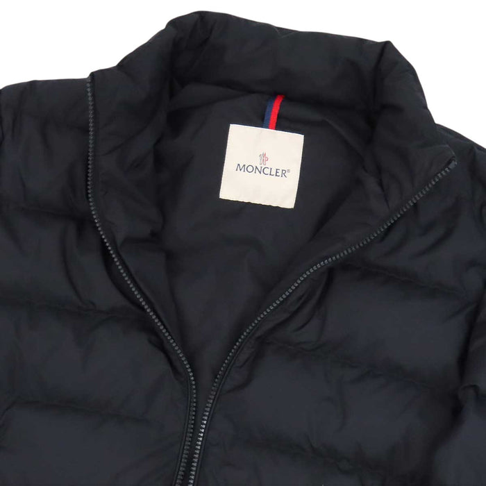 MONCLER 
ロゴ ワッペン ダブルジップ モンブロック 
MONTBROCQ ショート ダウンジャケット