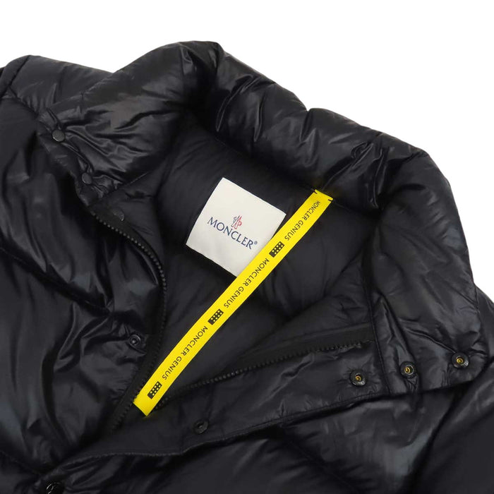 MONCLER 
FRGMT ワッペン ハイネック ナイロン 2023年製 
AMARANTH ダウンジャケット 
モンクレールジーニアス