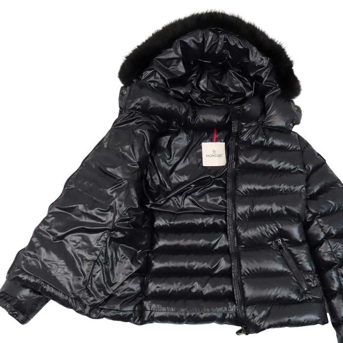 MONCLER 
ワッペン フード ファー ナイロン 
738-1 AW A