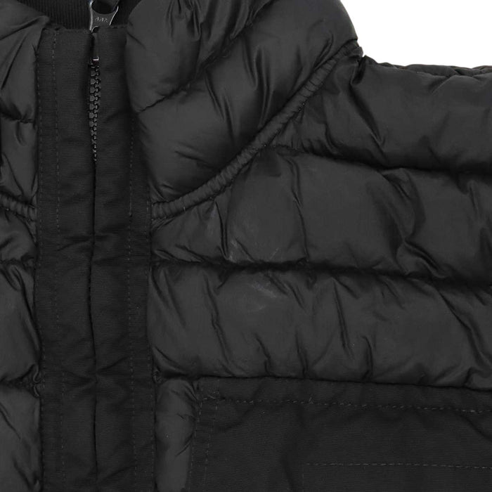 STONE ISLAND 
Stone Island ロゴ ワッペン ダブルジップ ハイネック ナイロン 
ダウンジャケット