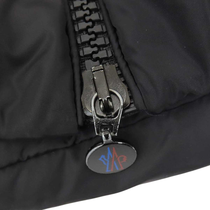 MONCLER 
ロゴ ワッペン フード ファー ナイロン 
FRAGON ダウンコート