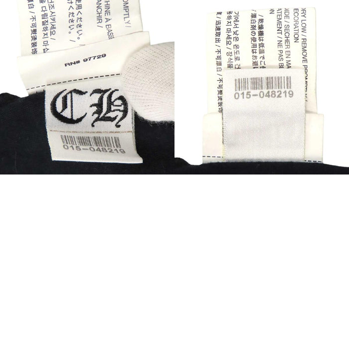 CHROME HEARTS 
Scroll label FUCK YOU pocket cotton crew neck 
Horseshoe Hairy Cross T-shirt