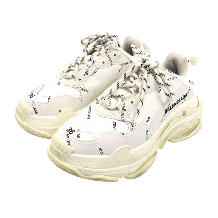 BALENCIAGA 
トリプルS ロゴ 総柄 レザー レースアップ 
Triple S スニーカー