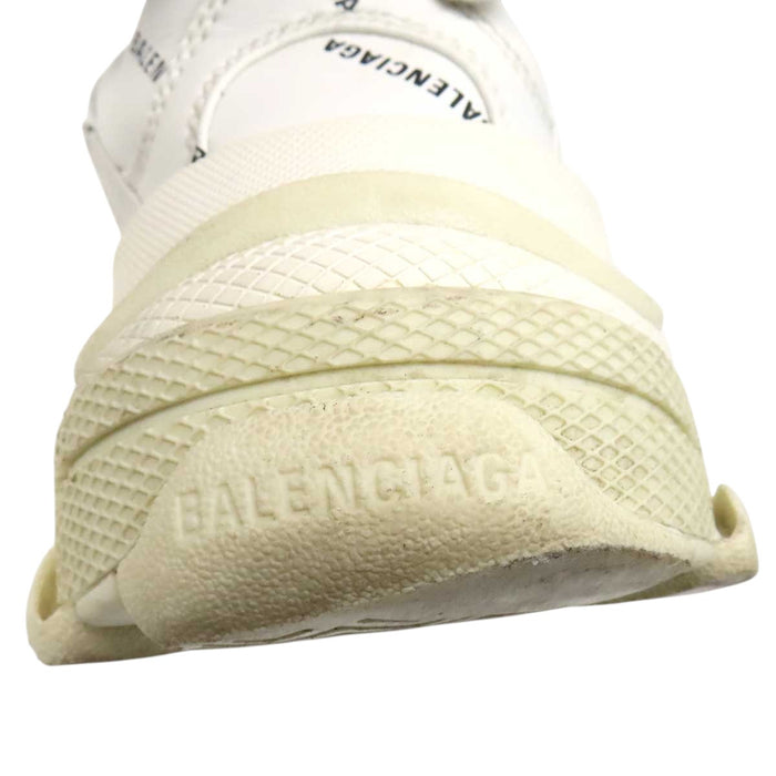 BALENCIAGA 
トリプルS ロゴ 総柄 レザー レースアップ 
Triple S スニーカー