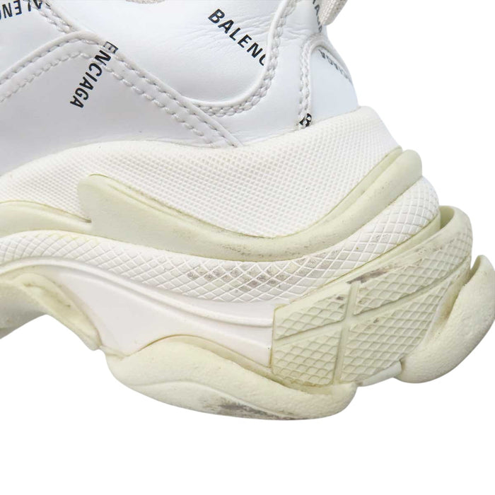 BALENCIAGA 
トリプルS ロゴ 総柄 レザー レースアップ 
Triple S スニーカー