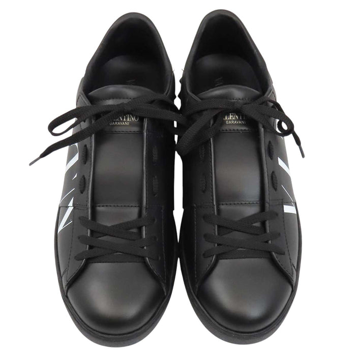 VALENTINO 
ロックスタッズ ロゴ ローカット レザー レースアップ 
VLTN オープン スニーカー