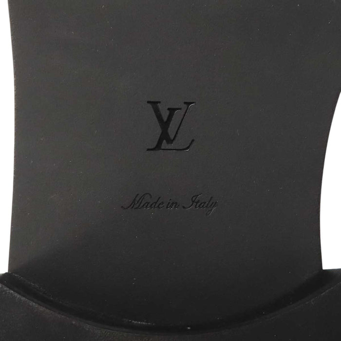 LOUIS VUITTON 
LV ロゴ レザー 2023年製 
アカデミー ライン ローファー