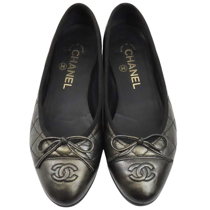 CHANEL 
マトラッセ COCO CC ロゴ リボン フラット レザー 
ココマーク バレリーナ パンプス