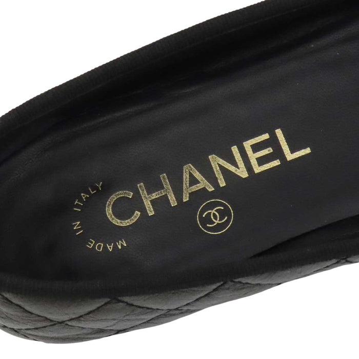 CHANEL 
マトラッセ COCO CC ロゴ リボン フラット レザー 
ココマーク バレリーナ パンプス
