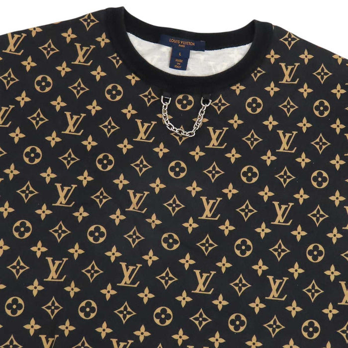 LOUIS VUITTON 
All-over LV logo cotton crew neck 
Monogram Chain T-shirt