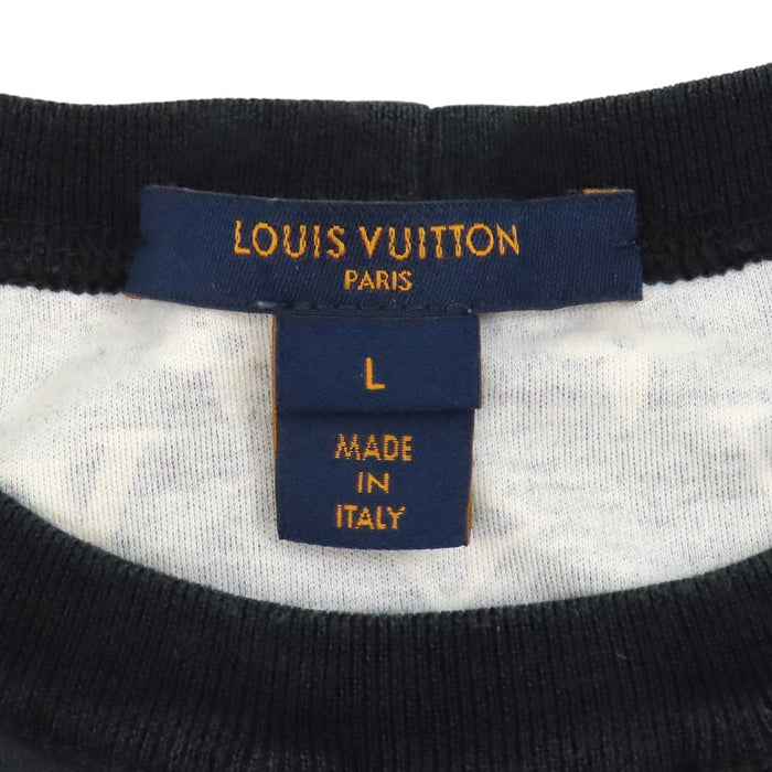 LOUIS VUITTON 
All-over LV logo cotton crew neck 
Monogram Chain T-shirt