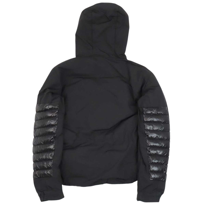 MONCLER 
ライト オラルグ トリコロール ワッペン フード ダブルジップ 
OLARGUES ダウンジャケット