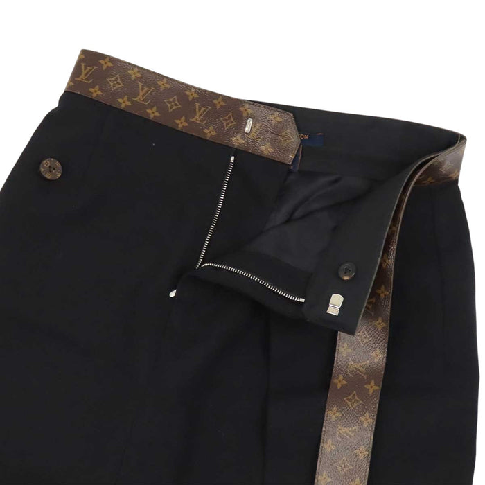 LOUIS VUITTON 
LV ミニスカート 
モノグラム ラップスカート