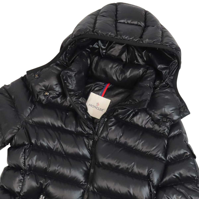MONCLER 
ロゴ ワッペン ナイロン 
BADY バディ ダウンジャケット