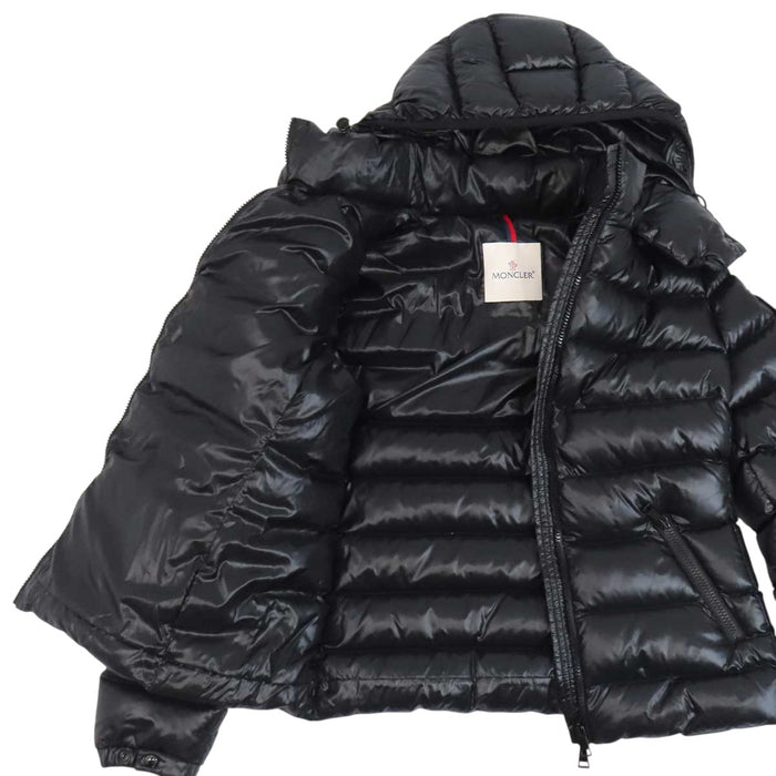 MONCLER 
ロゴ ワッペン ナイロン 
BADY バディ ダウンジャケット