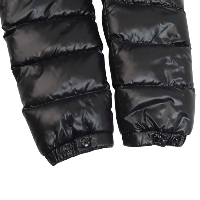 MONCLER 
ロゴ ワッペン ナイロン 
BADY バディ ダウンジャケット
