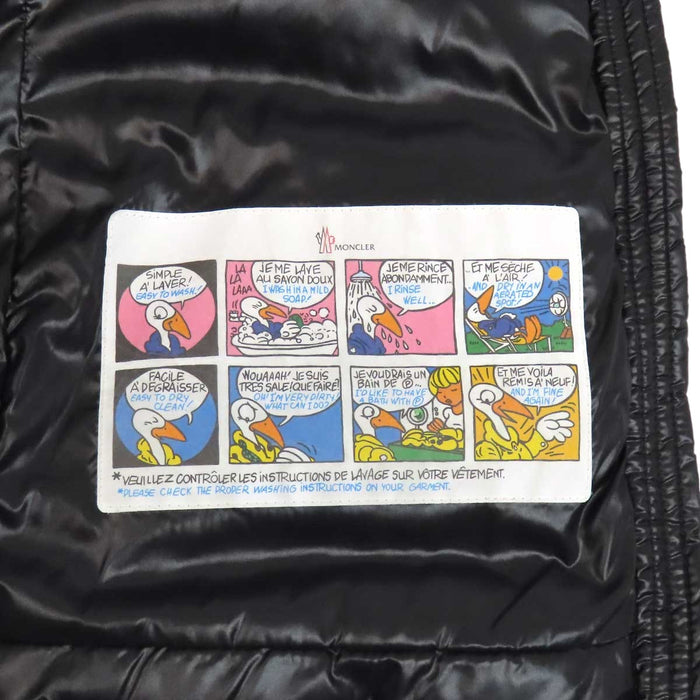 MONCLER 
ロゴ ワッペン ナイロン 
BADY バディ ダウンジャケット
