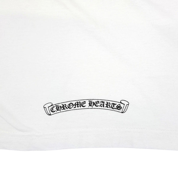 CHROME HEARTS 
Étiquette Scroll, croix CH, coton 
T-shirt à manches longues avec fer à cheval au dos et logo sur la manche
