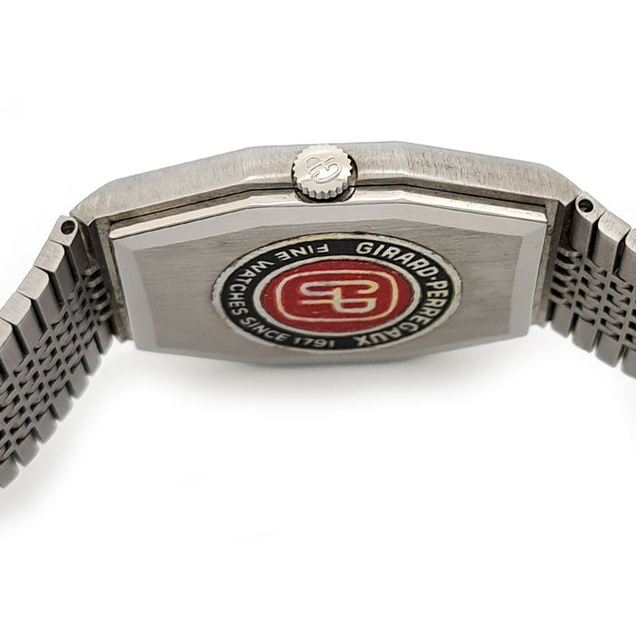 GIRARD-PERREGAUX 
Tonneau NOS