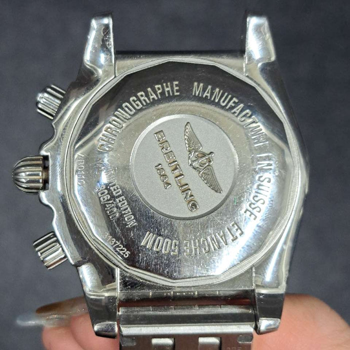 【WHOLESALES】
BREITLING 
AB0110 
クロノマット44 
箱　ギャランティ　クロノメーター証　純正ラバーベルト×1　純正尾錠×1