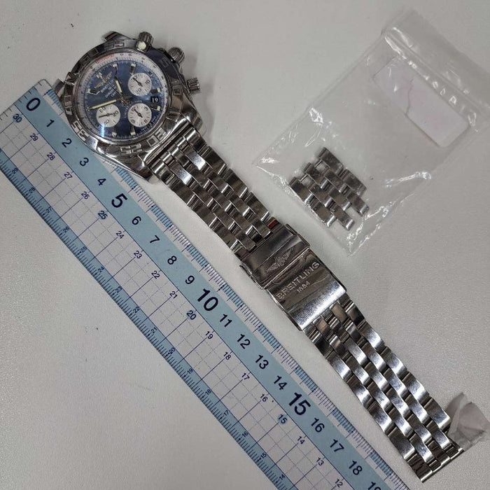 【WHOLESALES】
BREITLING 
AB0110 
クロノマット44 
箱　ギャランティ　クロノメーター証　純正ラバーベルト×1　純正尾錠×1