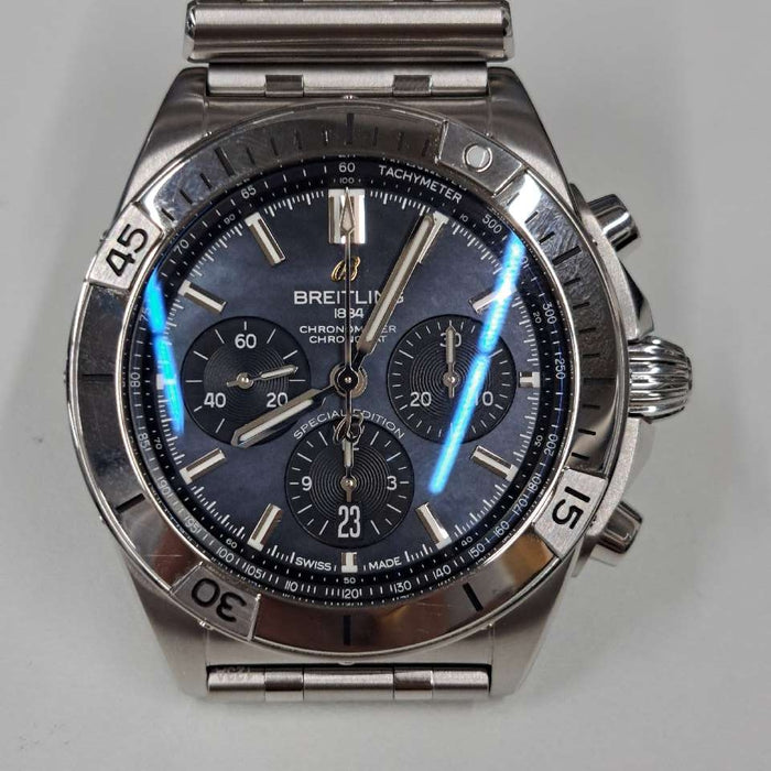 【WHOLESALES】
BREITLING 
AB0134 
クロノマット B01 42 
箱　ギャランティ