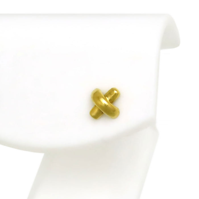 TIFFANY&Co. 
クロスステッチ ピアス 片耳用