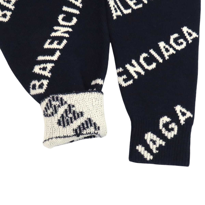 BALENCIAGA 
総柄 クルーネック 
オールオーバーロゴ ウール ニット