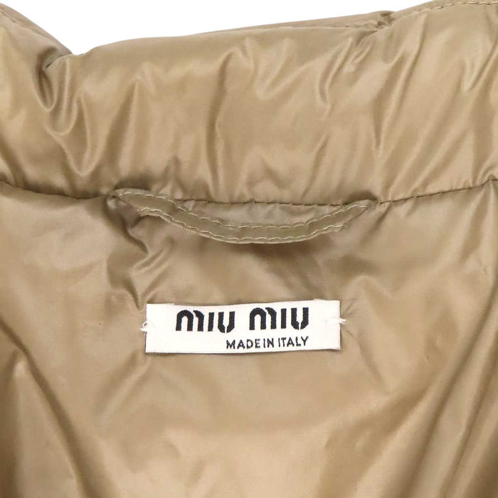 MIUMIU 
ハイネック ダブルジップ 
キルティング ロゴ ダウンジャケット