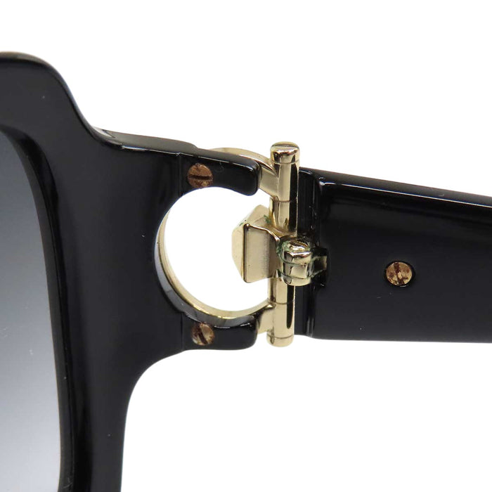 GUCCI 
ロゴ ホースビット サングラス