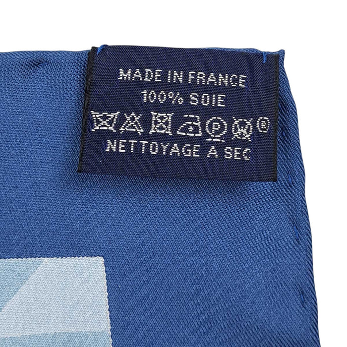 HERMES 
スカーフ 大判 シルク 
カレ 90 Beaute Composee ボテ コンポゼ