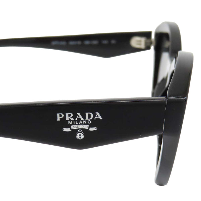 PRADA 
ロゴ キャットアイ サングラス