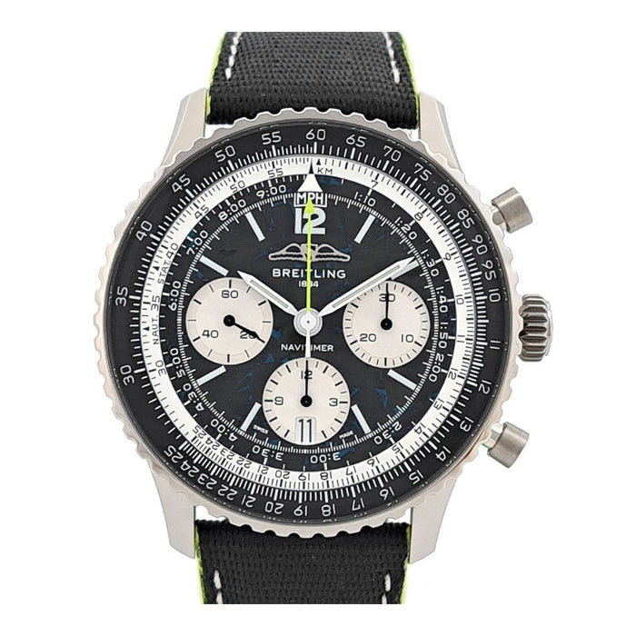 BREITLING 
ナビタイマー B01 クロノグラフ 43 
アストンマーティン アラムコ フォーミュラ ワン チーム 箱ギャラ付