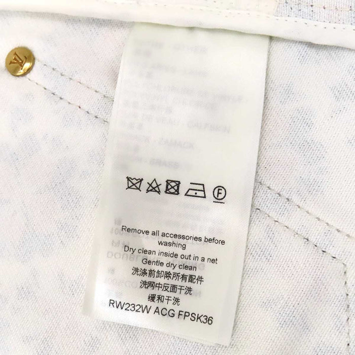 LOUIS VUITTON 
Étiquette de bagage en coton à motif LV intégral 
Minijupe Monogram Flower