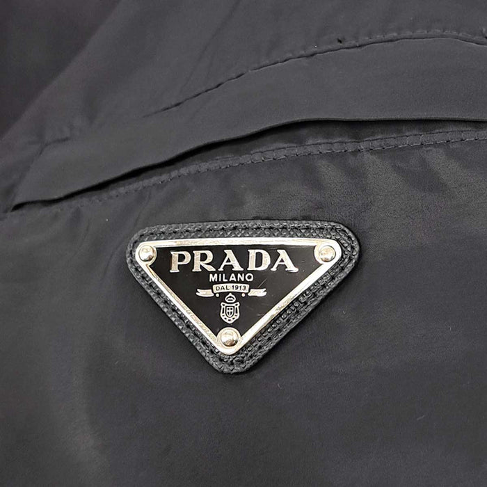 PRADA 
パーカー フード 
トライアングルロゴ フーデッド ジップアップ ジャケット