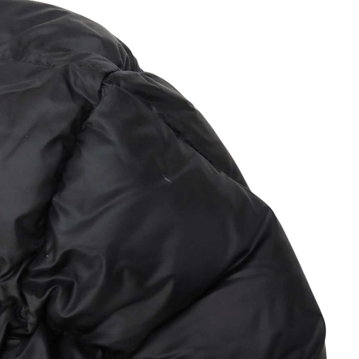 MONCLER 
ロゴ ワッペン フード ナイロン ダブルジップ 
MONTREUIL GILET ダウンベスト