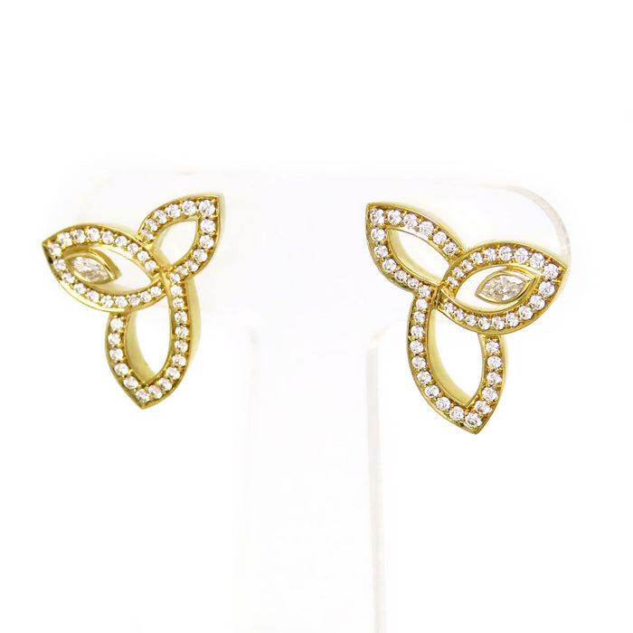 HARRY WINSTON 
リリークラスター ピアス