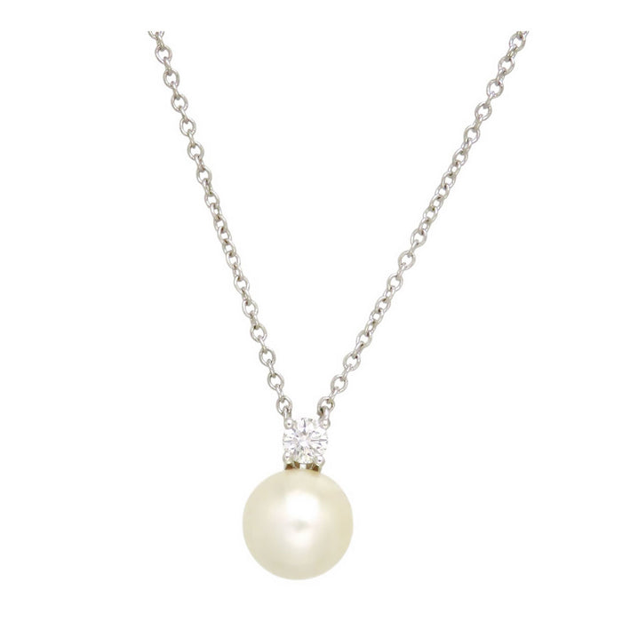 TIFFANY&Co. 
Signature Pearl Diamond Necklace