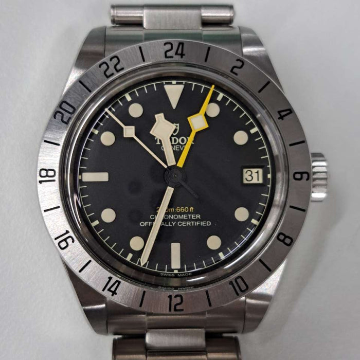 【WHOLESALE】
TUDOR 
79470 
Black Bay 
Box, warranty card, genuine nylon strap ×1 (light signs of use), genuine buckle ×1