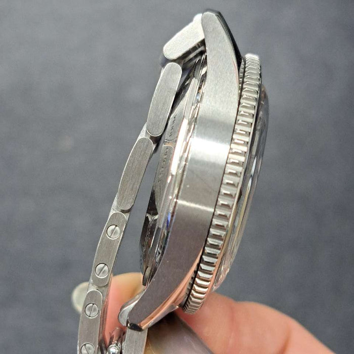 【WHOLESALES】
BREITLING 
A23380 
Classic Avi 
Box　Guarantee　Links