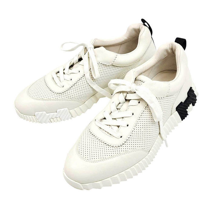 HERMES 
Ash H motif leather lace-up 
Bouncing sneakers
