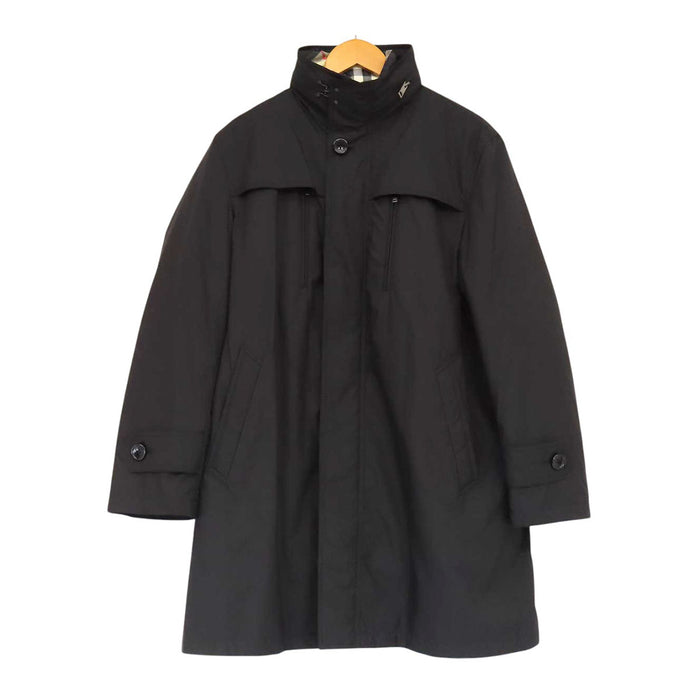 BURBERRY 
裏地チェック柄 ポリエステル 
ダウンライナー付き スタンドカラー コート